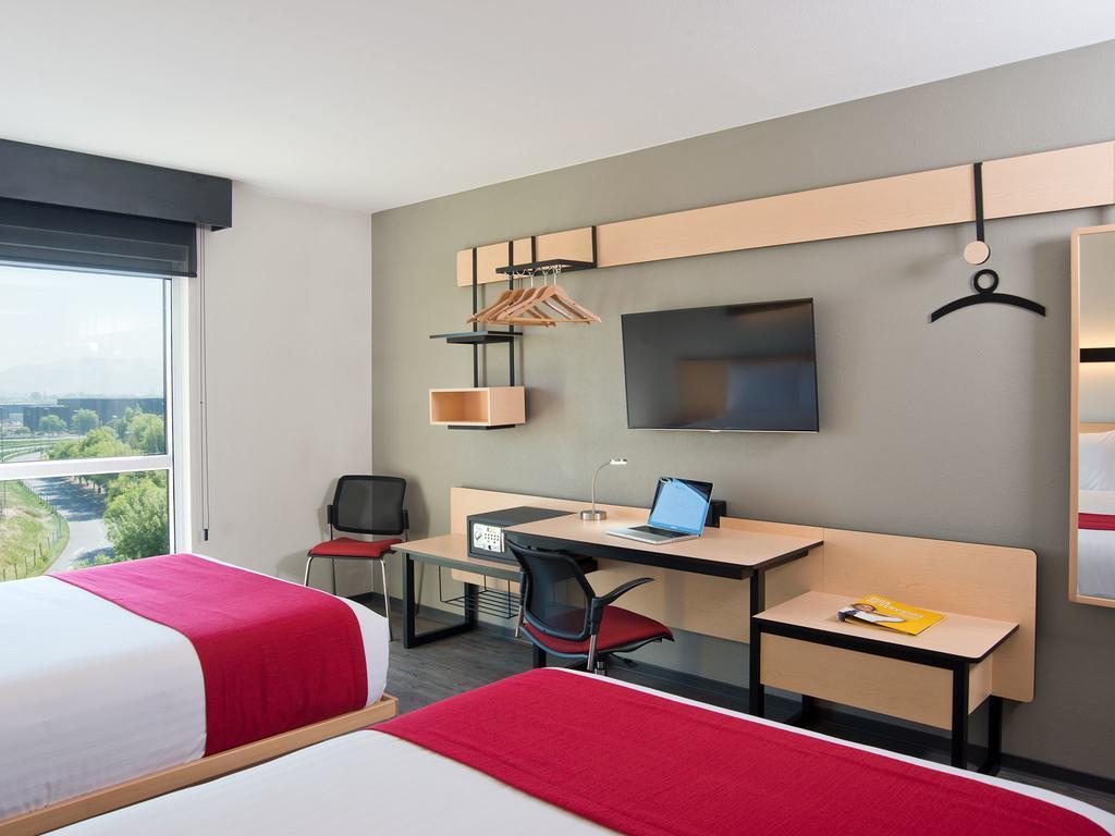 City Express By Marriott Santiago Aeropuerto Extérieur photo